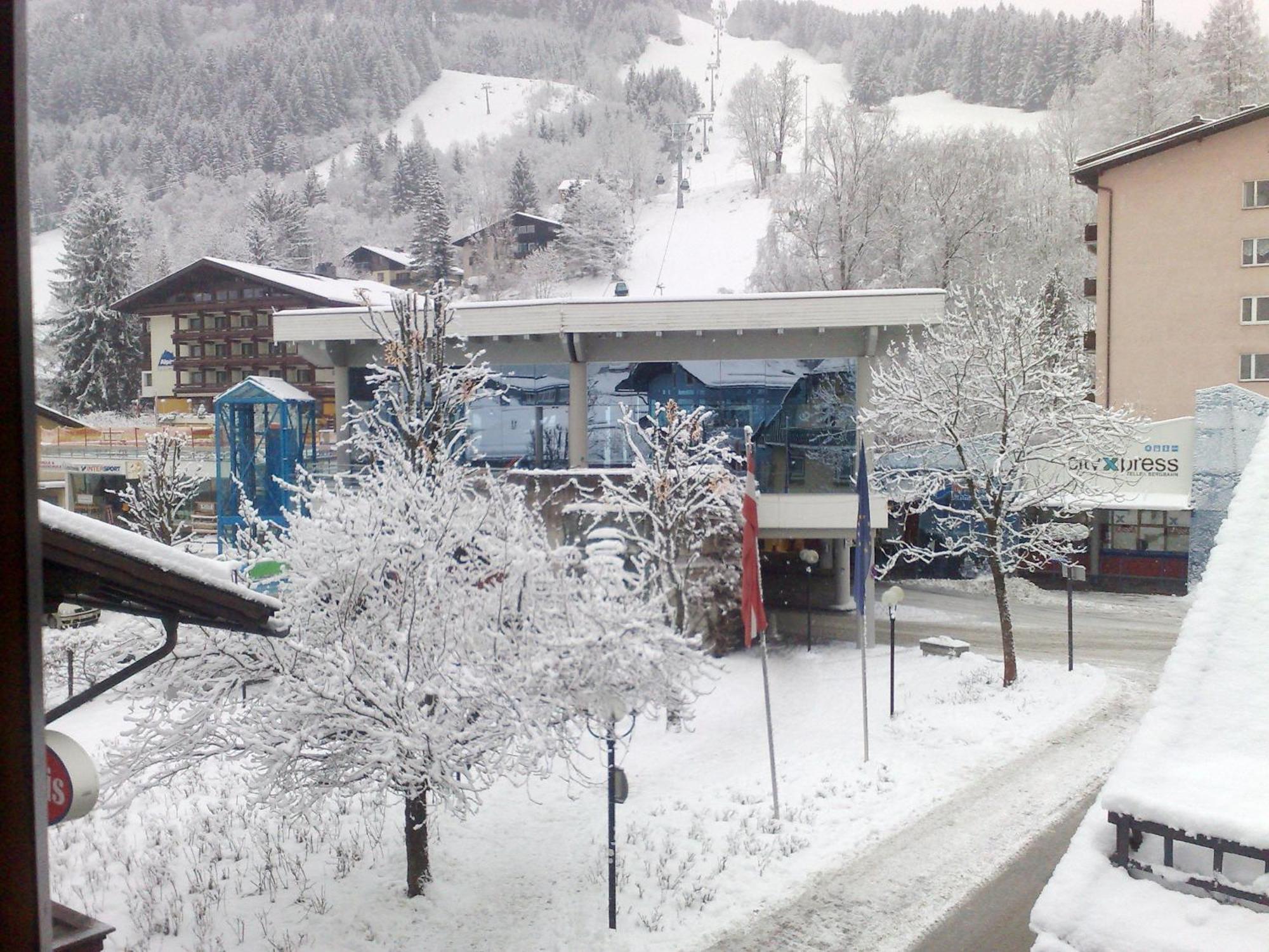 Haus Kleineisen by Châtel Reizen Zell am See Exterior foto